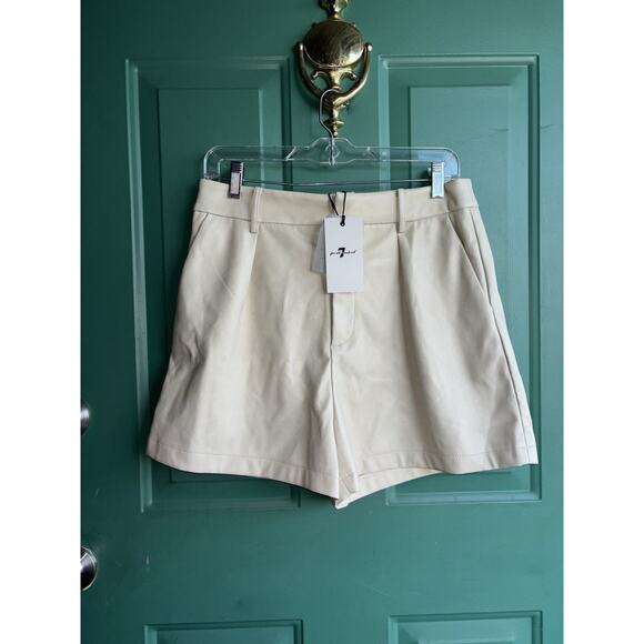 7 For All Mankind Medium Faux Leather Blazer and Short Set in a cream NEW - Picture 9 of 16